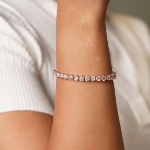 Tennis bracelet